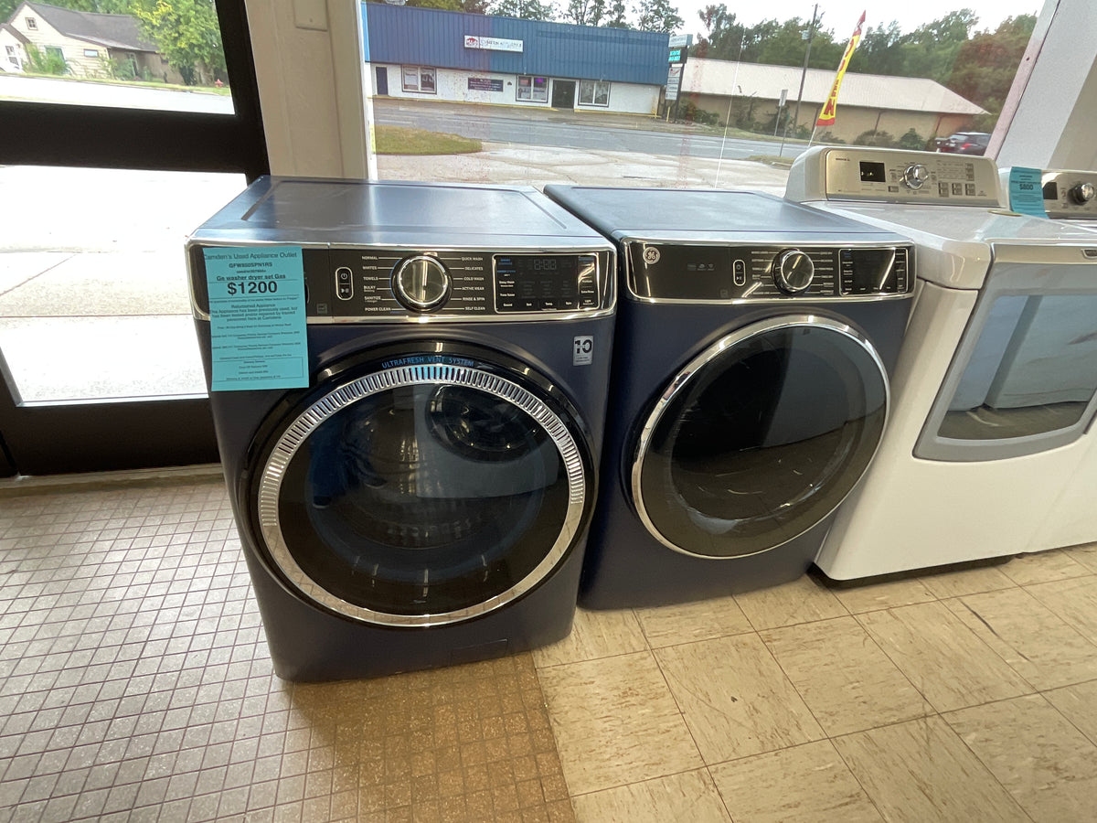 GE FrontLoad Washer dryer set Gas